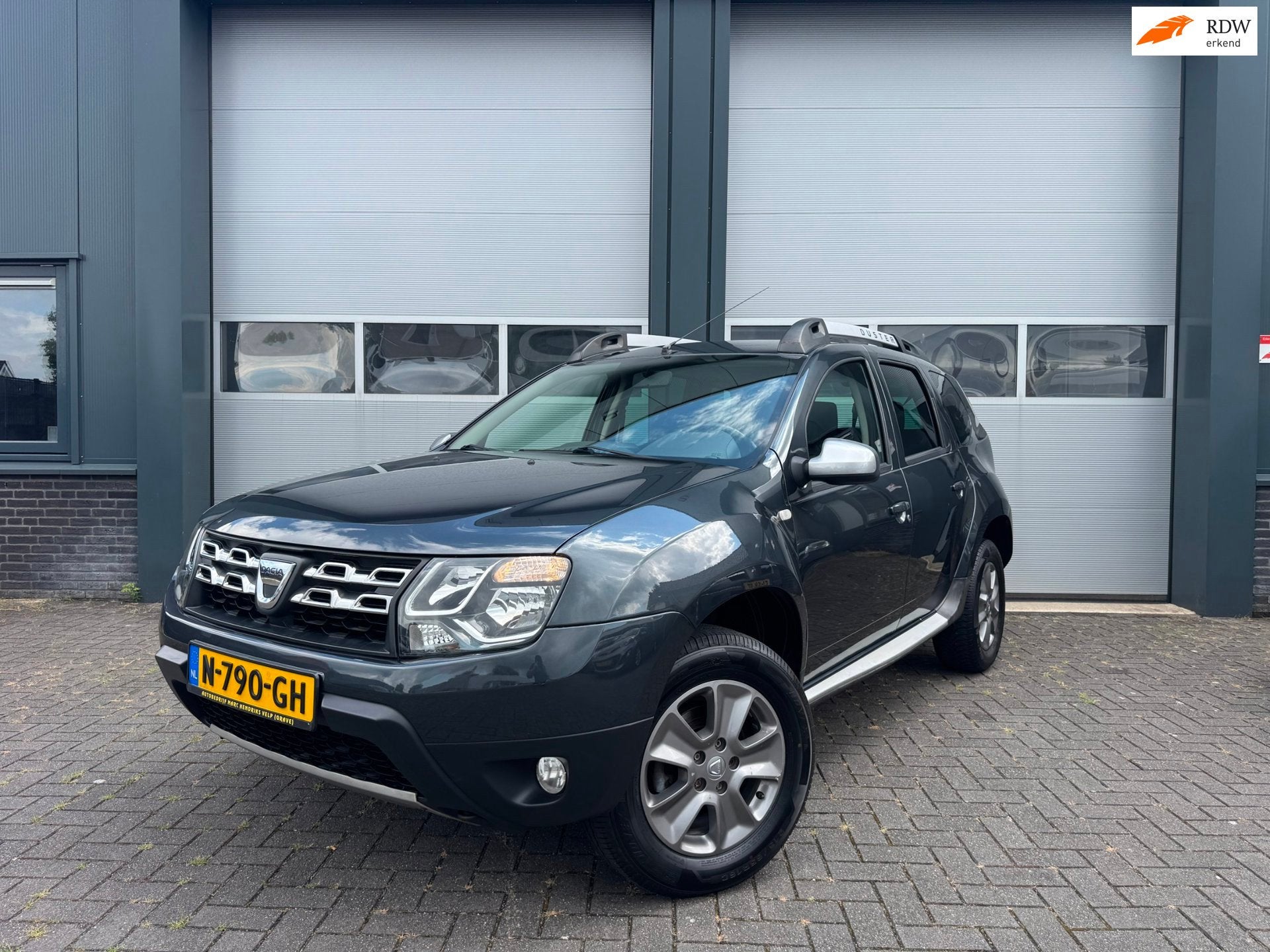 Dacia Duster 1.2 TCe 4x2 Prestige Airco Cruise Navi PDC Stoe, Auto's, Voorwielaandrijving, Euro 5, 125 pk, Gebruikt