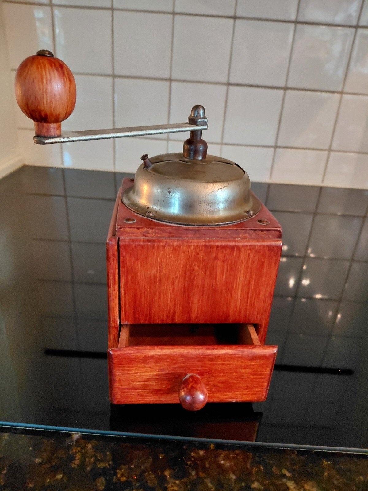 ouderwetse koffiemolen, Antiek en Kunst, Ophalen