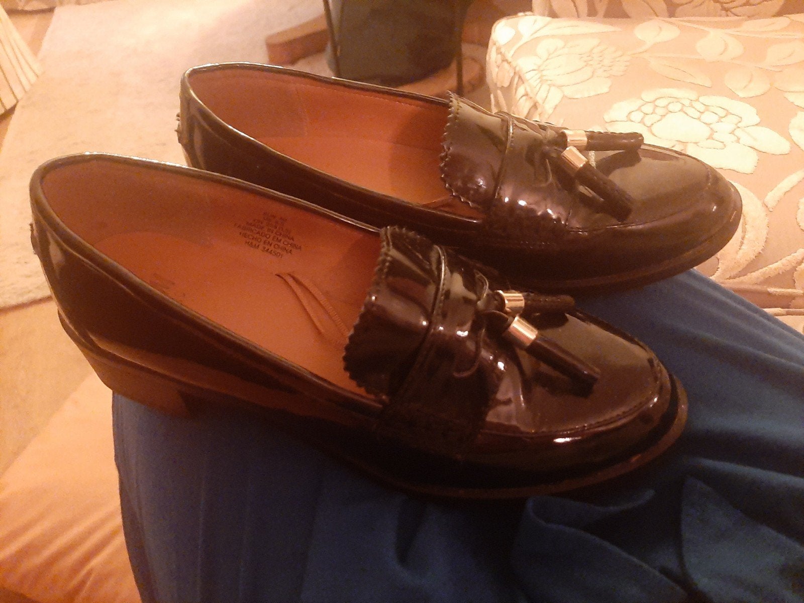 Nette nieuwe zwarte lak loafers van H&M - Maat 40, H&M, Ophalen of Verzenden, Gedragen, Instappers