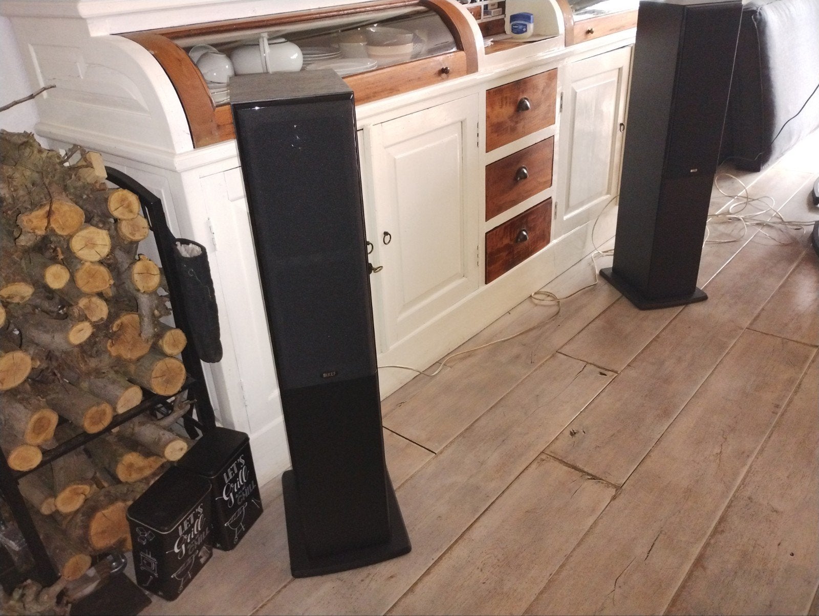 2 Kef C5 vloerstaande speakers zwart 15-150W rms@8ohm 92cm, Stereo speakers, Gebruikt, Inclusief kabels, Ophalen