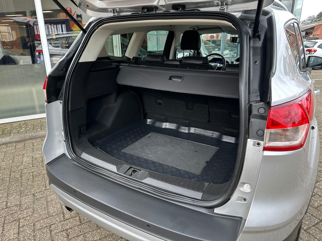 Ford KUGA 1.5 TITANIUM 4WD   AUTOMAAT, Auto's, Euro 6, 4 cilinders, 1850 kg, 14 km/l
