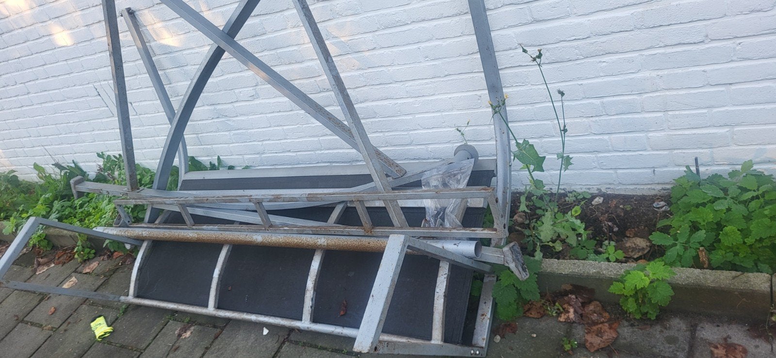 Gratis schommelstoel voor 3 personen, Tuin en Terras, Ophalen, Gebruikt, Metaal, Schommelbank
