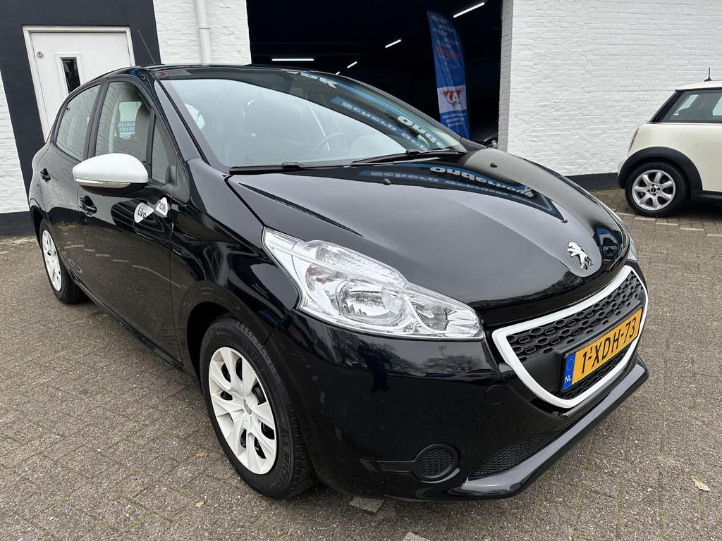 Peugeot 208 1.0 VTi LIKE /Nieuwe apk/ Nieuwe D riem/5 drs/Cr, Auto's, Peugeot, Voorwielaandrijving, Euro 5, Gebruikt, 31 €/maand