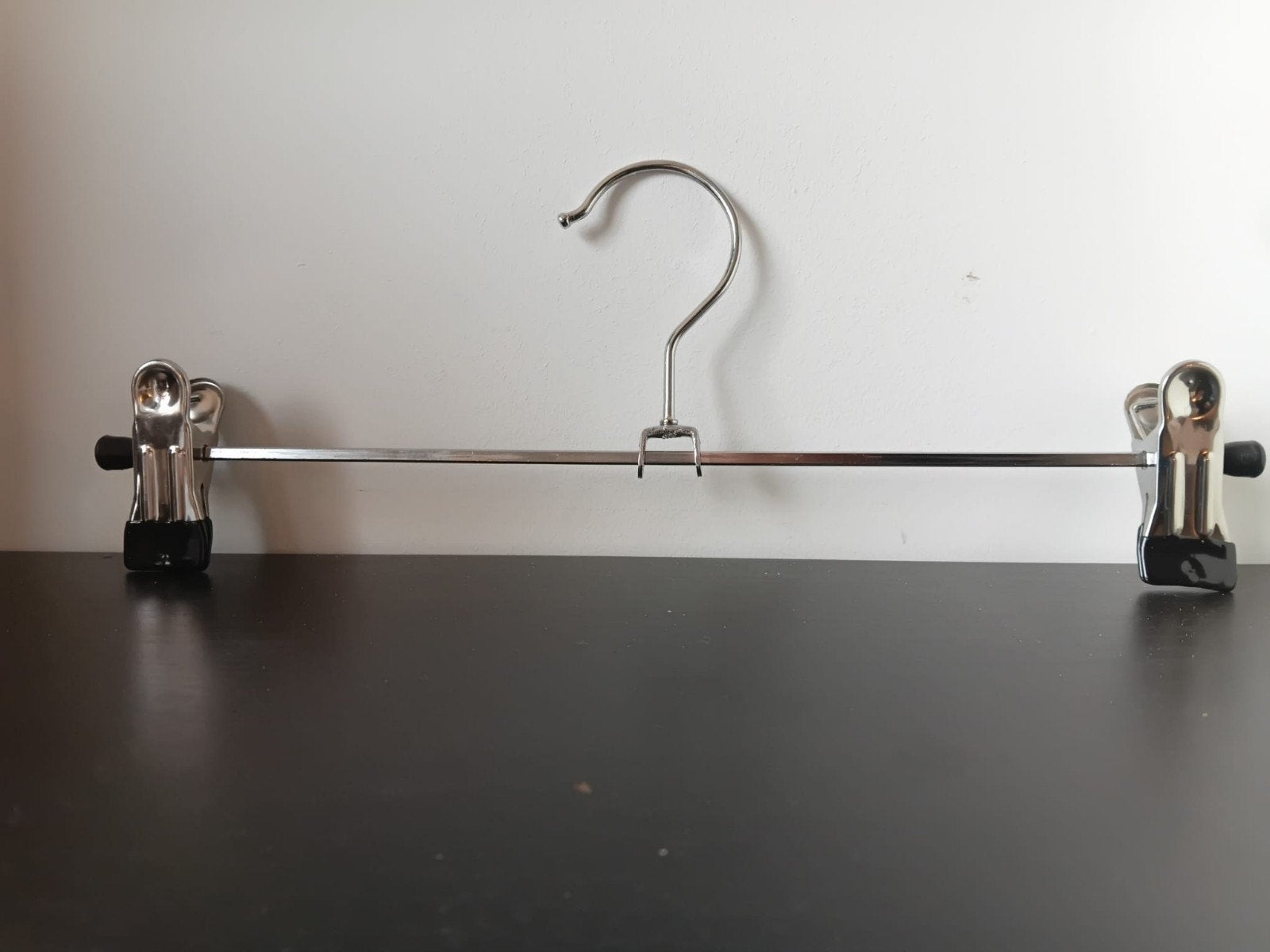 30x Antislip Broekhangers met Knijpers €20,00, Ophalen of Verzenden, Nieuw, Metaal, Volwassenen