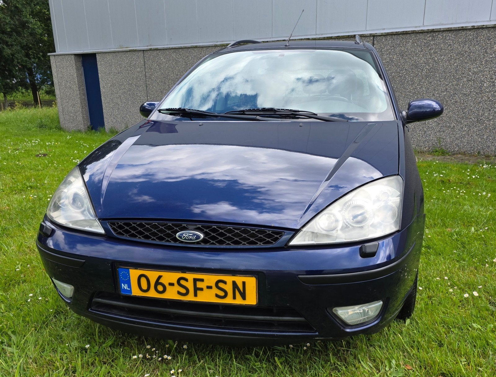 Zeer mooie Ford Focus 2.0 I Wagon AUT 2004 (Beatrix), 625 kg, Blauw, 11 km/l, Grijs