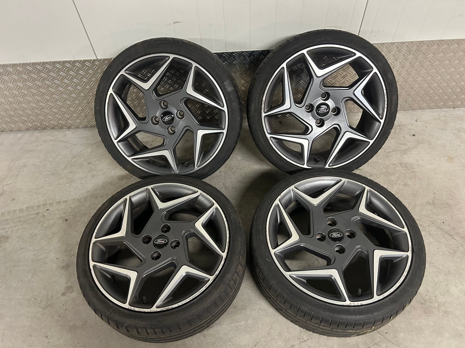 Ford Fiesta MK8 ST 18 inch 4x108 Hankook zomer TPMS, Ophalen, 18 inch, Gebruikt, Ford