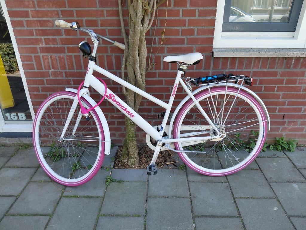 Witte Swinckels damesfiets met roze accenten, Overige merken, Gebruikt, Velgrem, Versnellingen