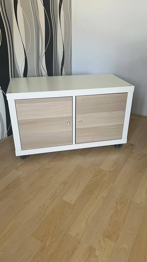 Ikea Kallax, verrijdbaar tv meubel, Ophalen, 25 tot 50 cm, Minder dan 100 cm
