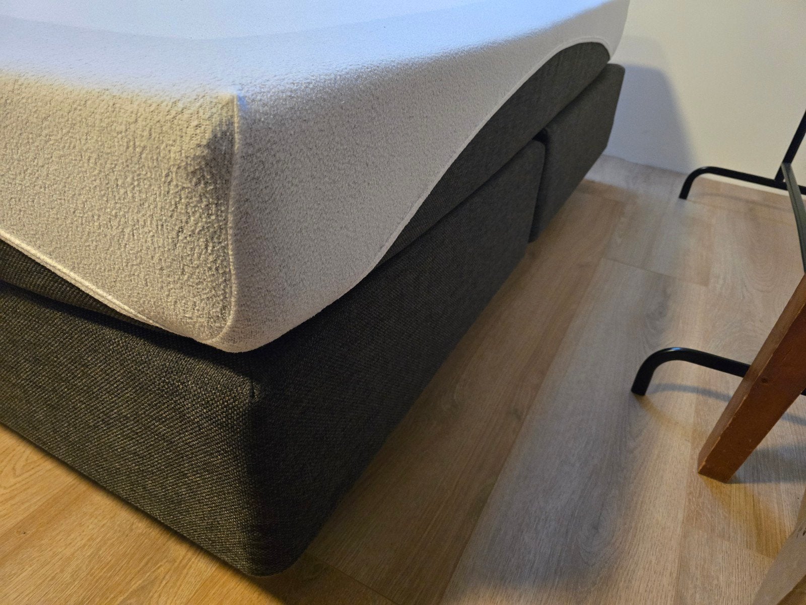 Boxspring 210x160 incl matras, Ophalen, 210 cm, Tweepersoons, Zo goed als nieuw