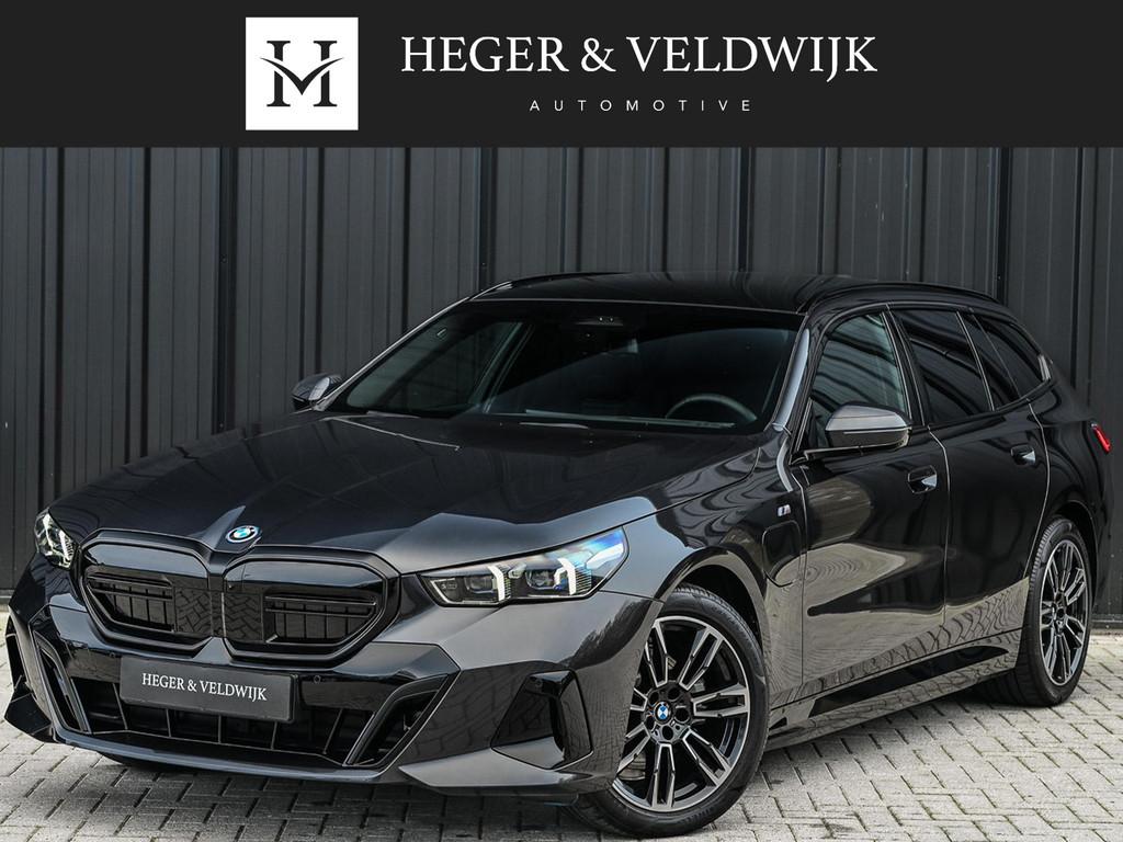 BMW 5-serie Touring 530e xDrive M-Sport | Shadow Line | Pano, Auto's, BMW, Automaat, Gebruikt, 4 cilinders, 135 min