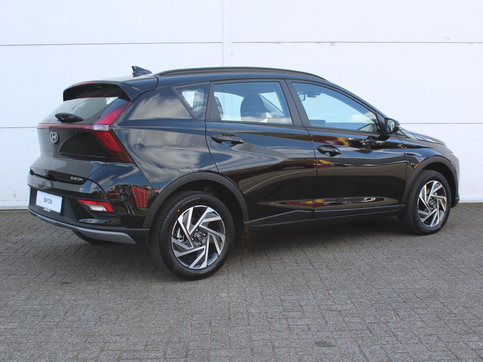 Hyundai Bayon 1.0 T-GDI Comfort / €3.000,- Voordeel / Uit, Auto's, Voorwielaandrijving, Stof, Euro 6, Bedrijf