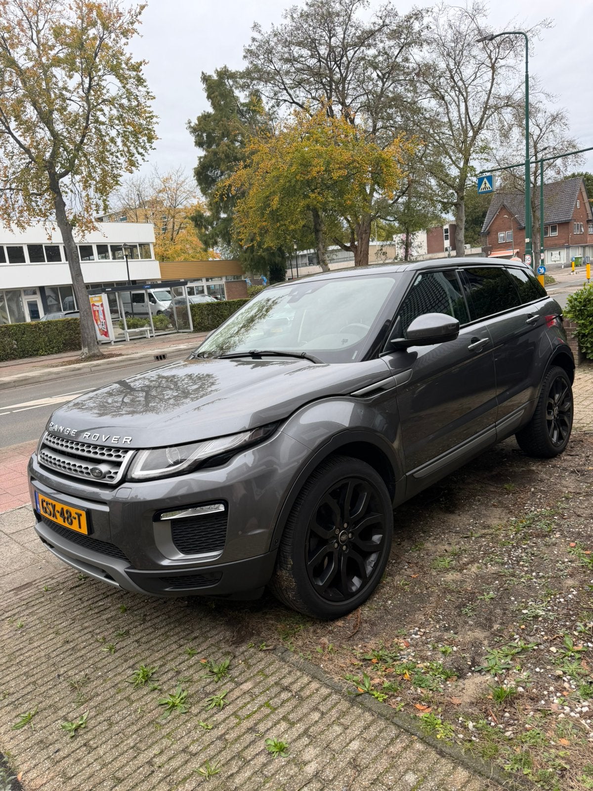 Land Rover Range Rover Evoque 2.0 SI4 4WD AUT 2015 Grijs, Auto's, 1800 kg, 4 cilinders, Vierwielaandrijving, Particulier