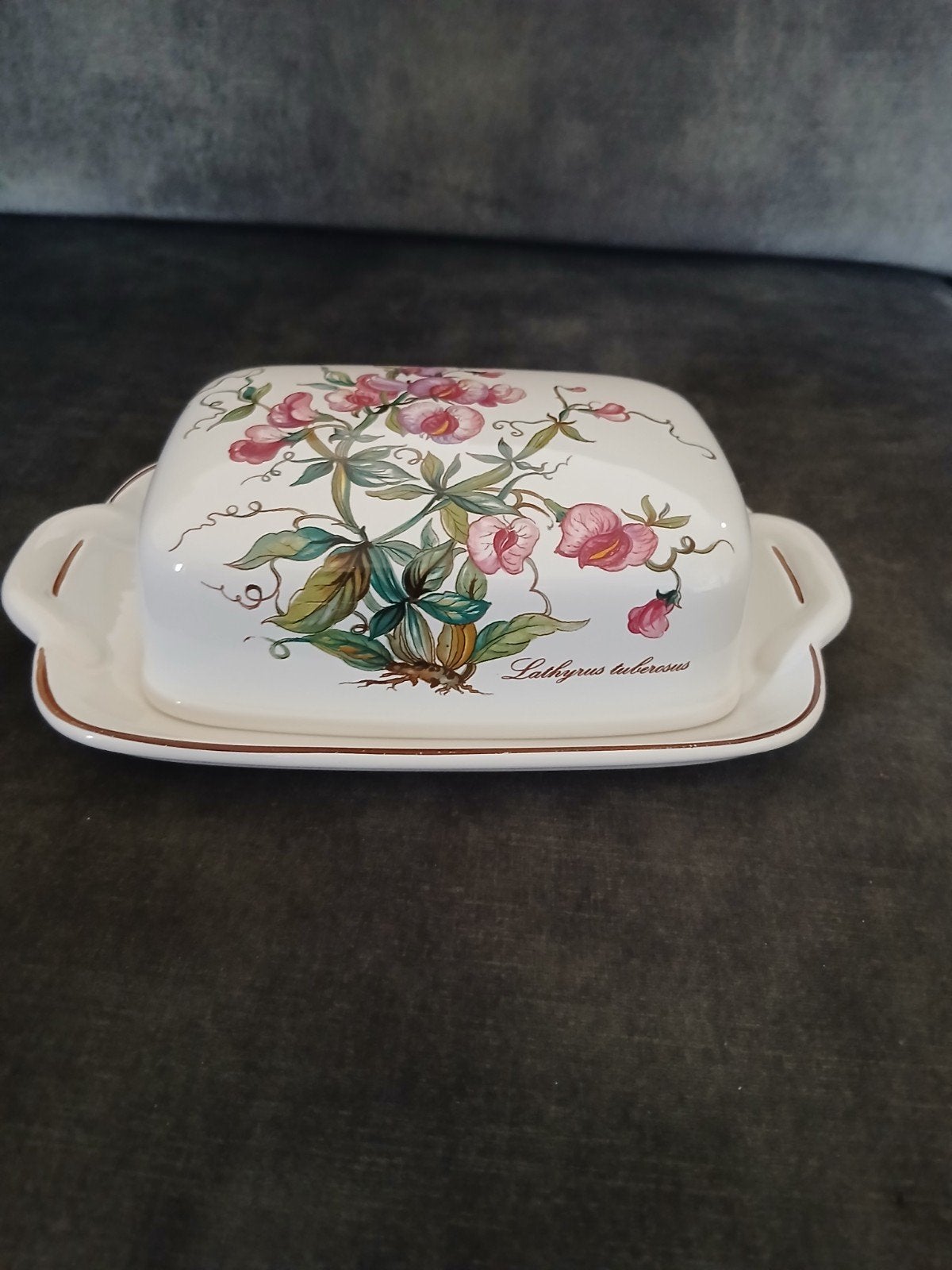 Villeroy & Boch Botanica botervloot Lathyrus tuberosus, Antiek en Kunst, Ophalen of Verzenden