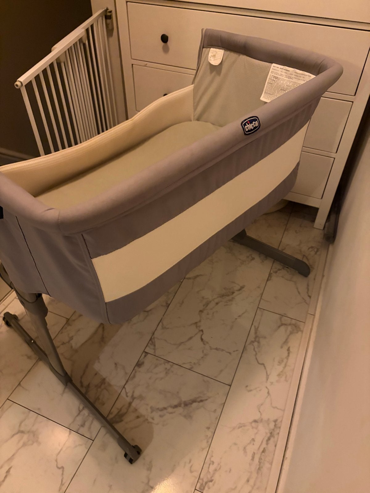 Chicco Next2Me Co-Sleeper Wieg - Zo goed als nieuw, Kinderen en Baby's, Babywiegjes en Ledikanten, Ophalen, Zo goed als nieuw