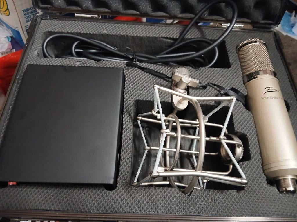 Fame Vintage T47 microfoon, Ophalen of Verzenden, Zo goed als nieuw, Studiomicrofoon