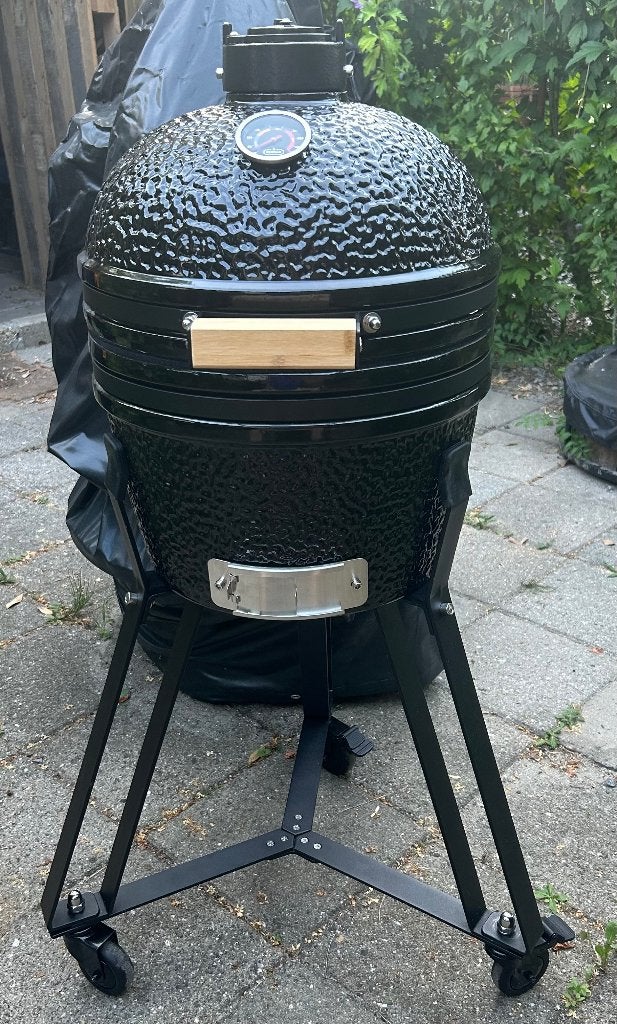 Nieuwe KAMADO 16 Inch + Schort + XXL Tools + Pan gietijzer, Ophalen, Nieuw, Buccan, Met accessoires