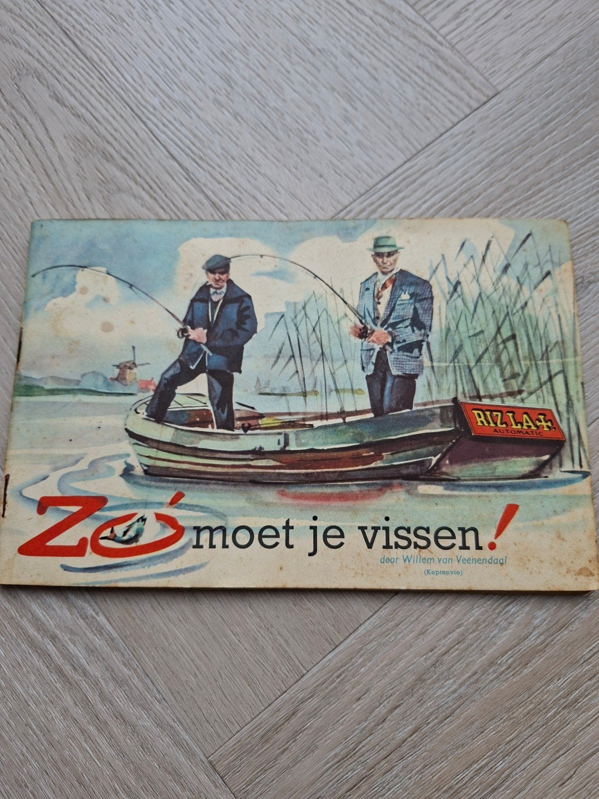 Vintage Rizla boekje: Zo moet je vissen! (1950s), Ophalen of Verzenden, Gelezen, Willem van Veenendaag, Watersport en Hengelsport