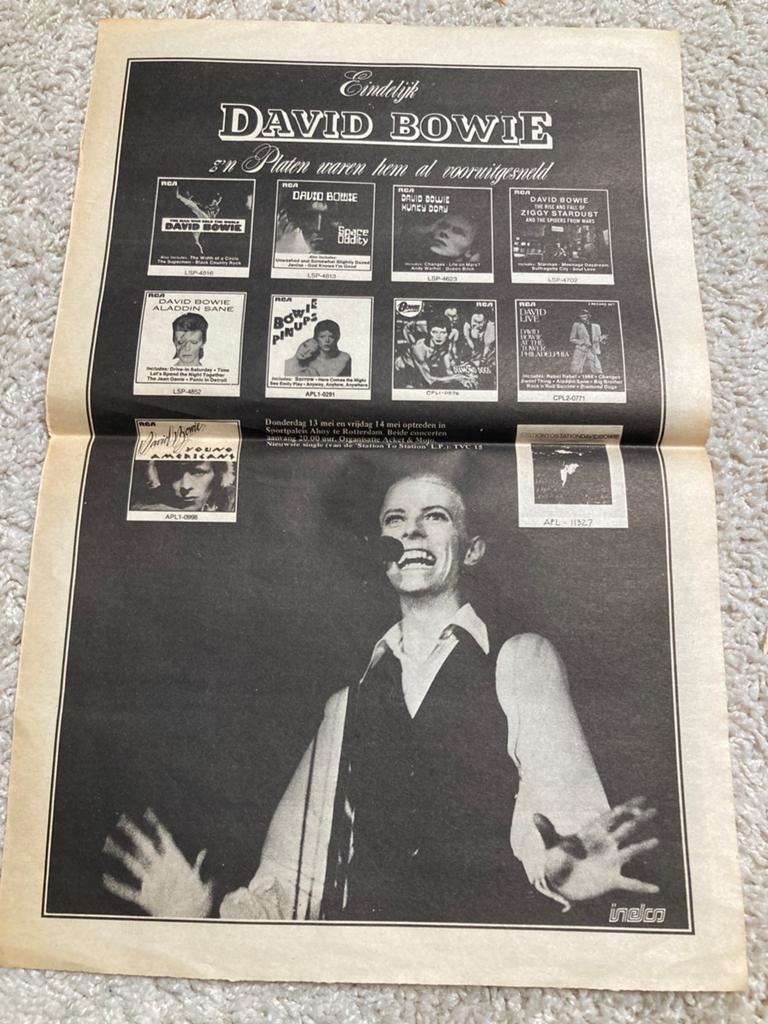 Paginagrote A3 advertentie DAVID BOWIE release, Verzamelen, Posters, Ophalen of Verzenden, Gebruikt, A1 t/m A3