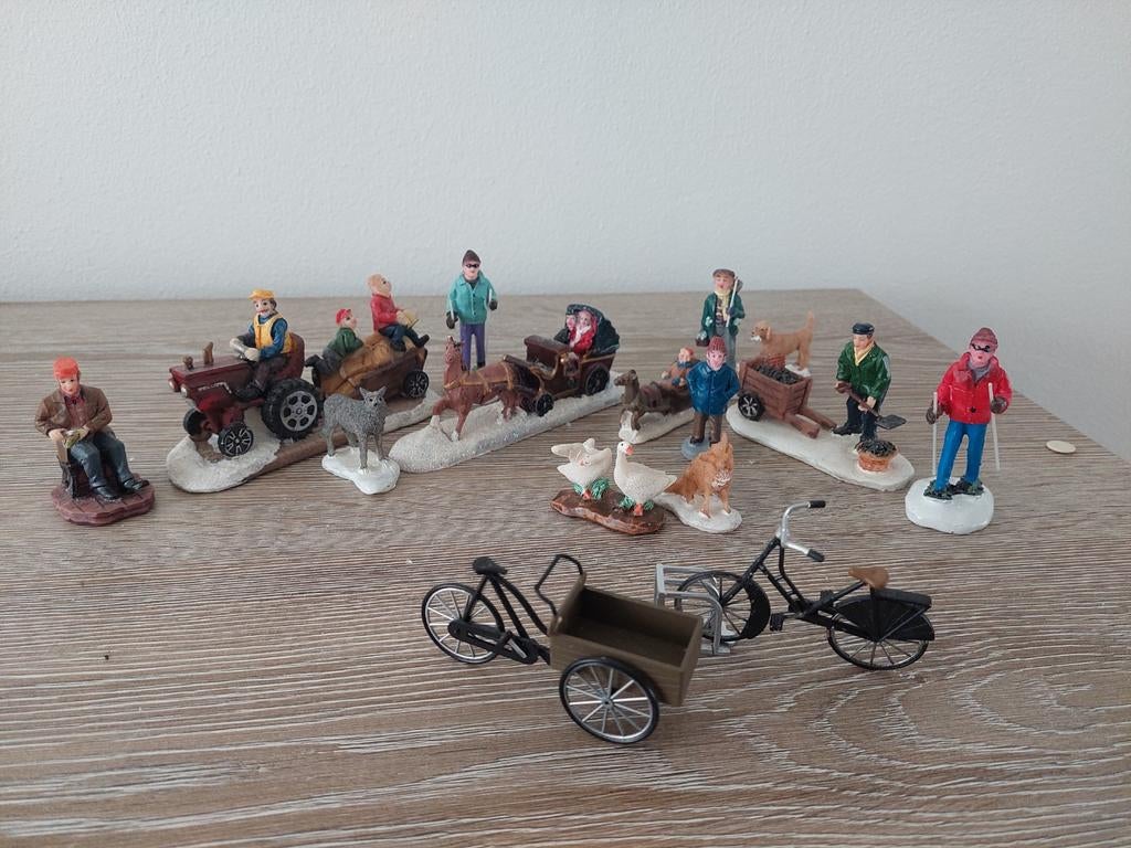 Kerstdorp figuren en accessoires - Wintertafereel, Ophalen of Verzenden, Gebruikt