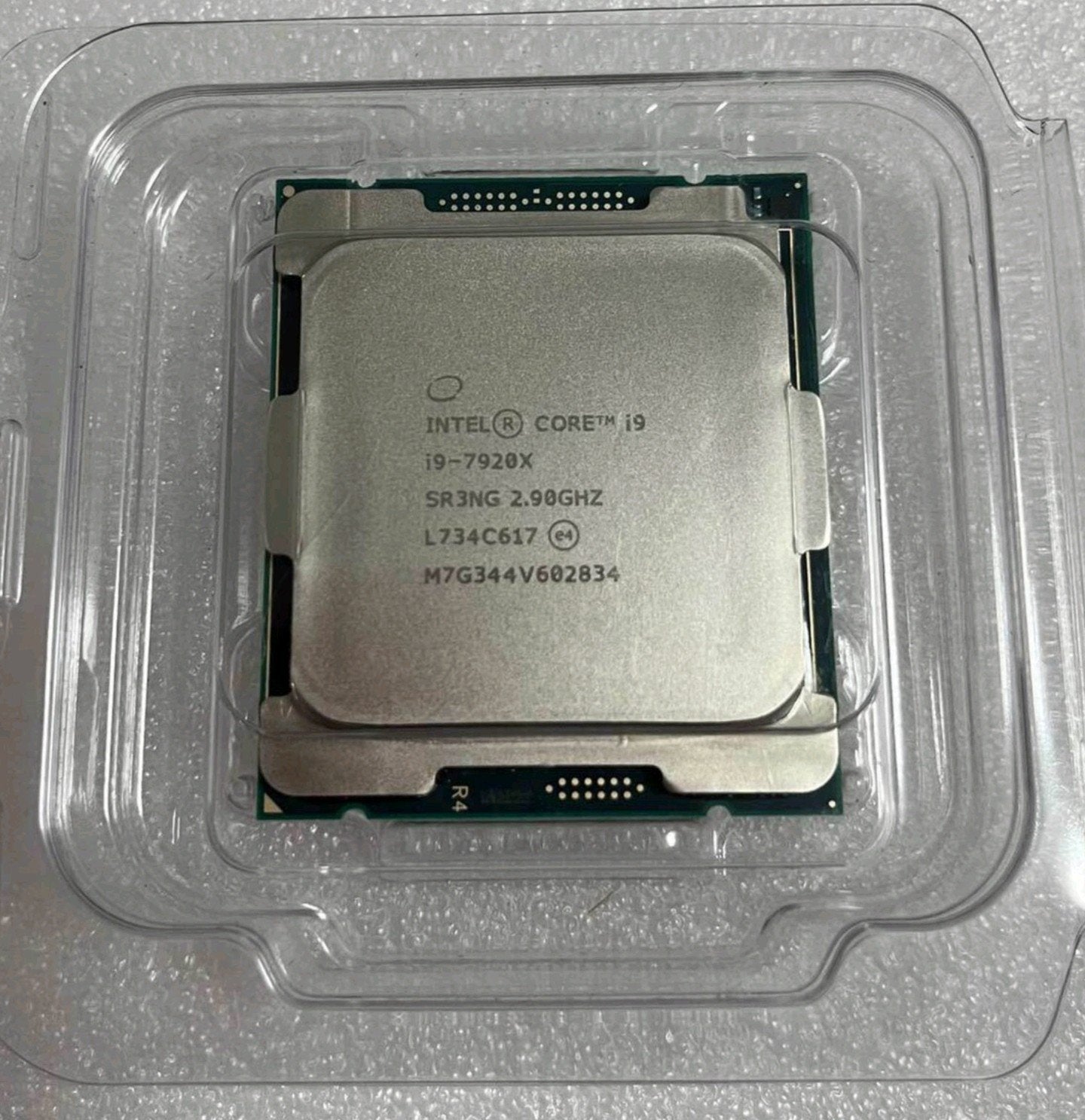 Intel I9 7920x cpu uit workstation, Computers en Software, Processors, Gebruikt, Intel Core i9, LGA 2066, Ophalen of Verzenden