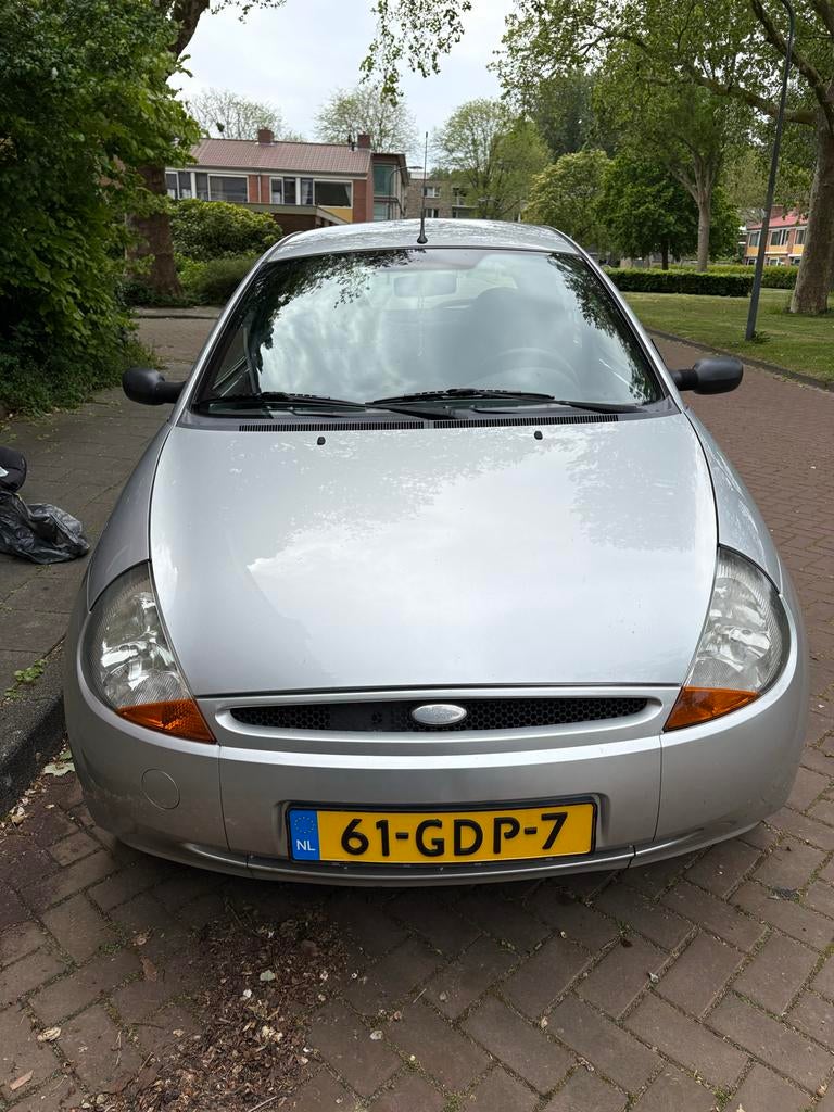 Ford Ka 1.3 I 44KW 2008 Grijs met nieuwe APK!, Auto's, Ford, Voorwielaandrijving, 1299 cc, 31 €/maand, 4 cilinders