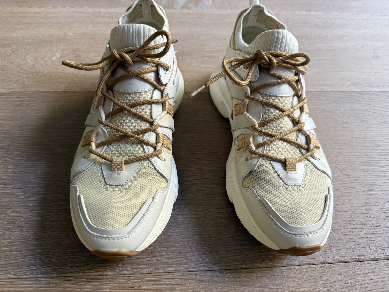 Tods Sneakers European Size 39  Offwhite/yellow, Kleding | Dames, Schoenen, Ophalen, Beige, Sneakers of Gympen, Zo goed als nieuw