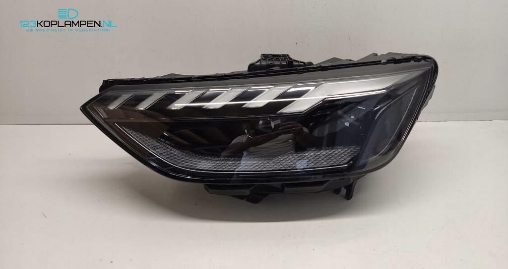 Audi RS4 B9 8W Facelift Matrix Led black koplamp links