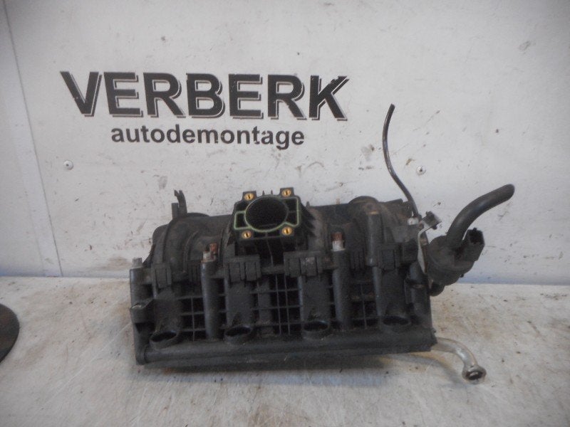 Inlaatspruitstuk Opel Corsa B (73/78/79) 1998 90570969, Gebruikt, Bahnhofsplatz, Rüsselsheim am Main 65423, , Duitsland, Opel