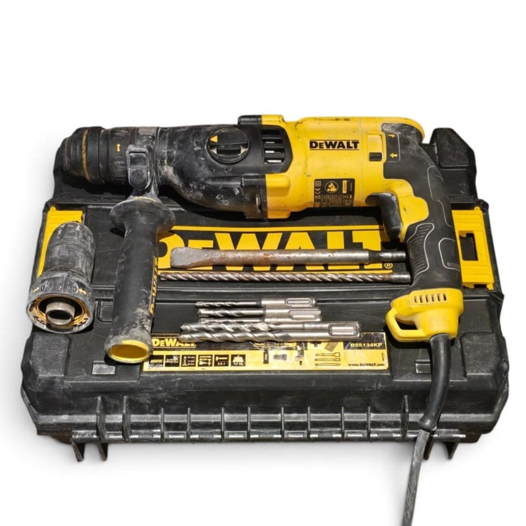 DeWalt D25134 CombiHamer 800W | Nette Staat, Dewalt, Gebruikt, Support@dewalt.com, 701 E. Joppa Road
Towson, MD 21286
USA