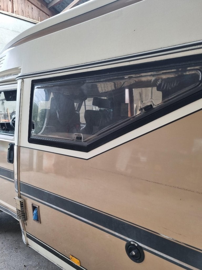 Camper raam ramen Hobby 600 schuif en klapramen, Verzenden, Gebruikt