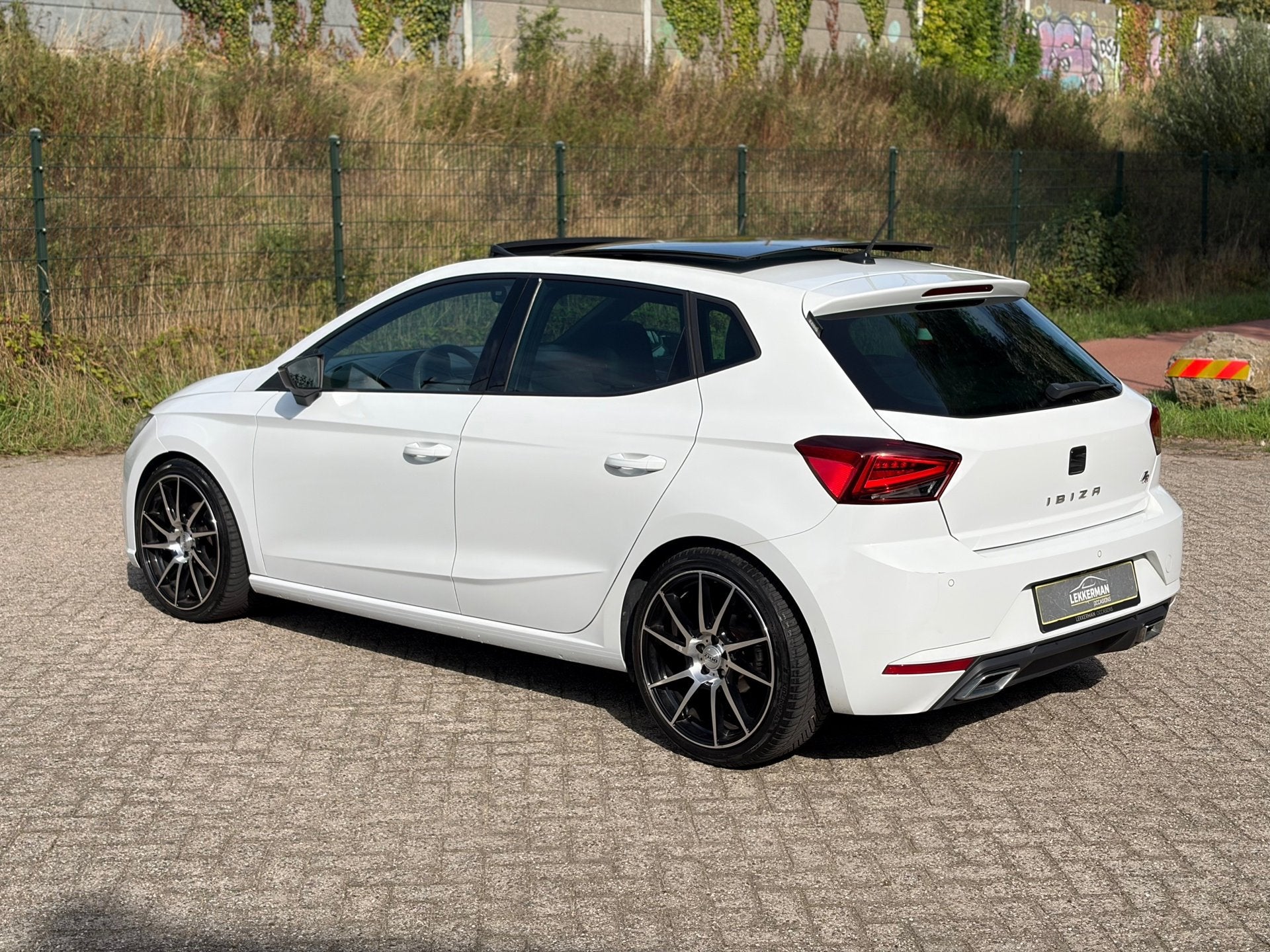 SEAT Ibiza 1.0 TSI FR DSG I PANO I CARPLAY I CAMERA I CRUISE, 1063 kg, Gebruikt, Origineel Nederlands, Bedrijf