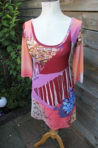 Jurk oranje/ lila Save the Queen mt S/M Vaste prijs, Kleding | Dames, Oranje, Zo goed als nieuw, Knielengte, Maat 36 (S)