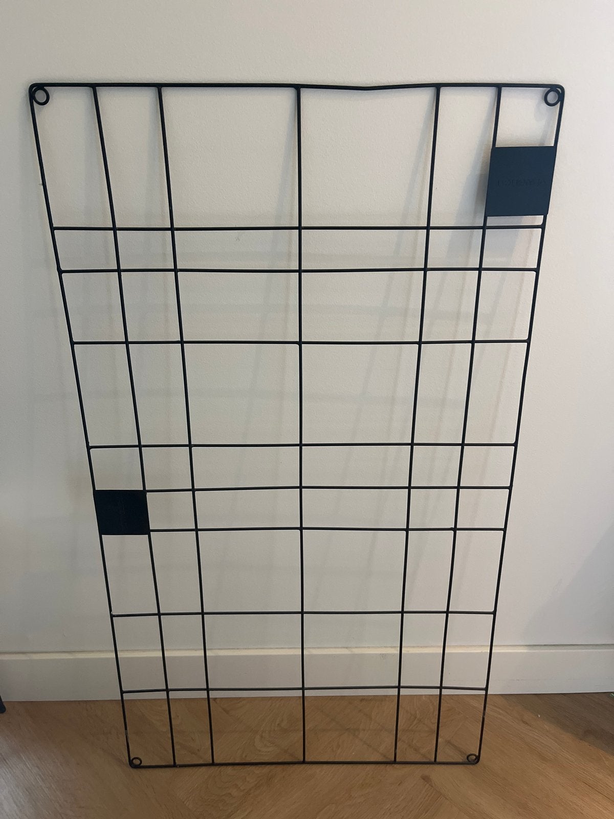 Zwart metalen wandrek van vtwonen, Ophalen, Metaal, Gebruikt, Zwart