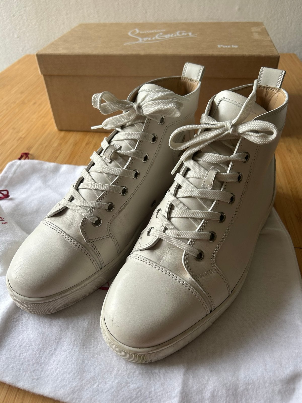 Originele Christian Louboutin sneakers maat 41, Ophalen of Verzenden, Gedragen, Wit, Sneakers of Gympen