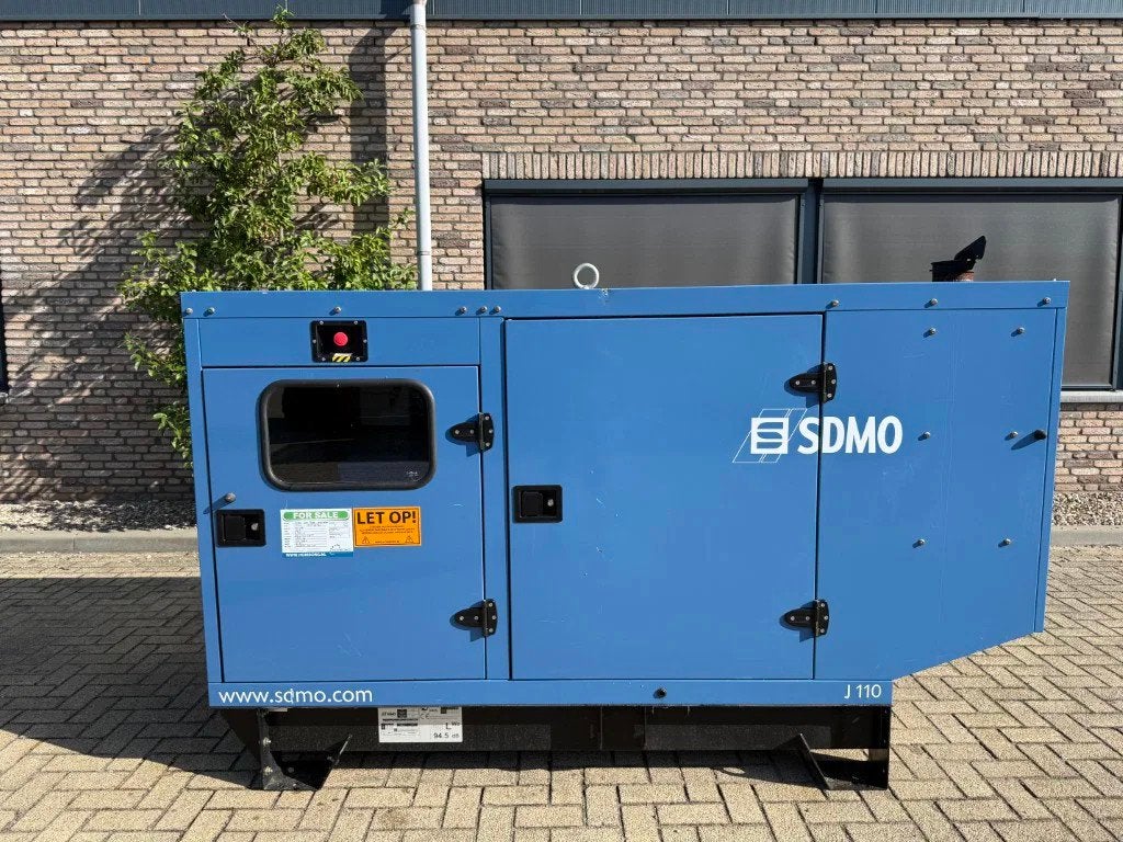SDMO J110K John Deere Leroy Somer 110 kVA Silent generatorse, Ophalen of Verzenden