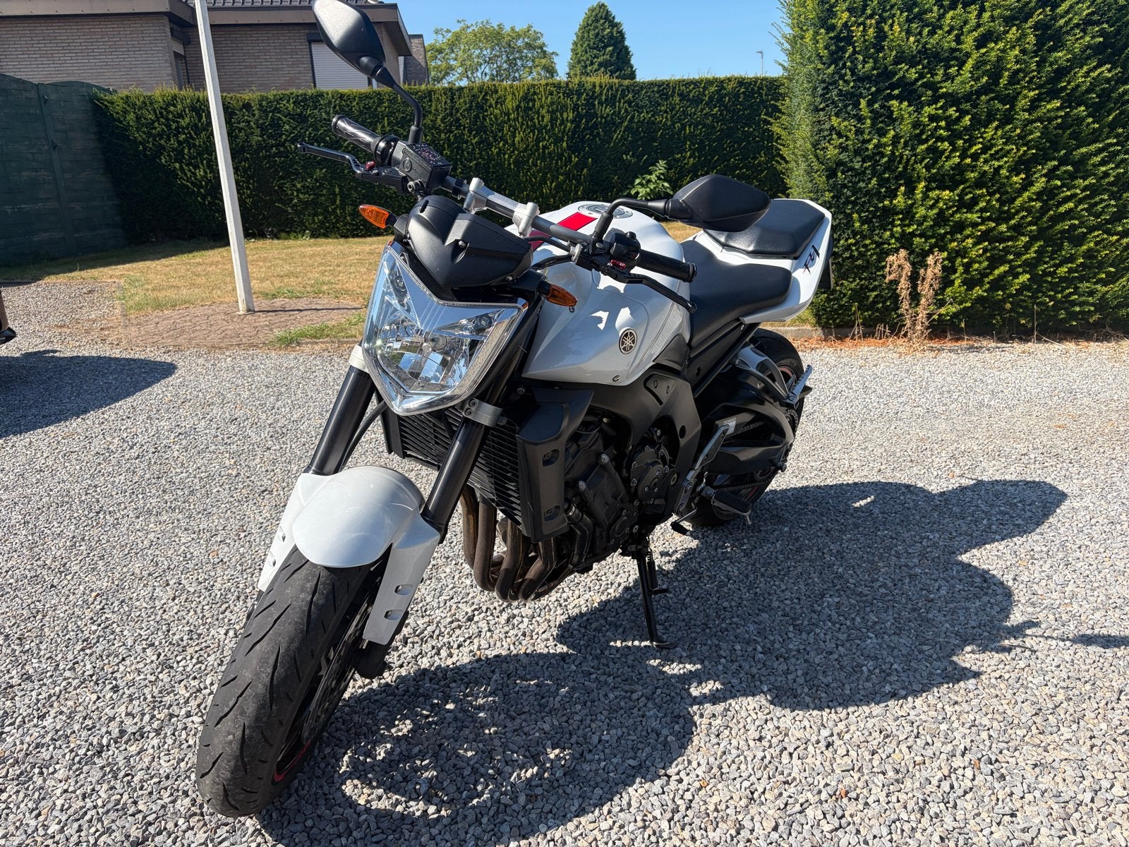 Yamaha FZ1N Akrapovic, Sportuitlaat, 4 cilinders, Motorrijbewijs A, Gebruikt