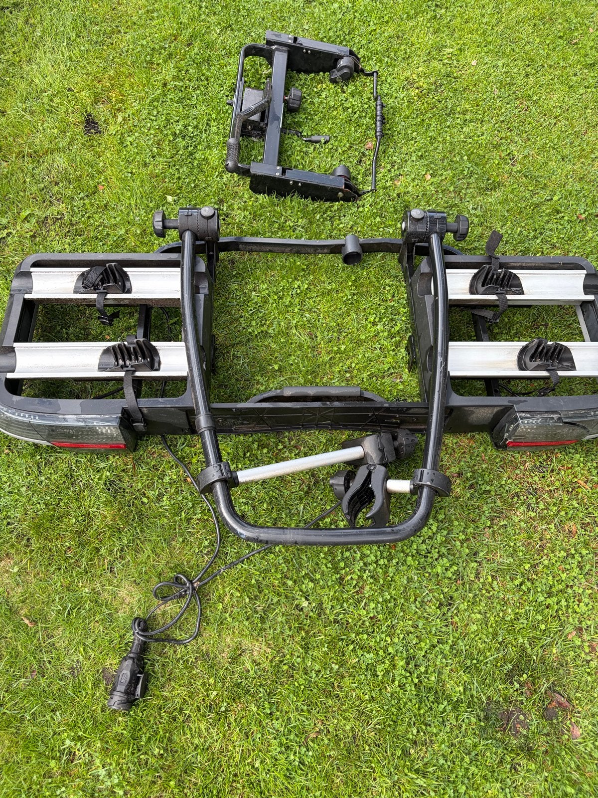 Originele BMW fietsendrager voor trekhaak, Ophalen, Gebruikt, 2 fietsen, Trekhaakdrager
