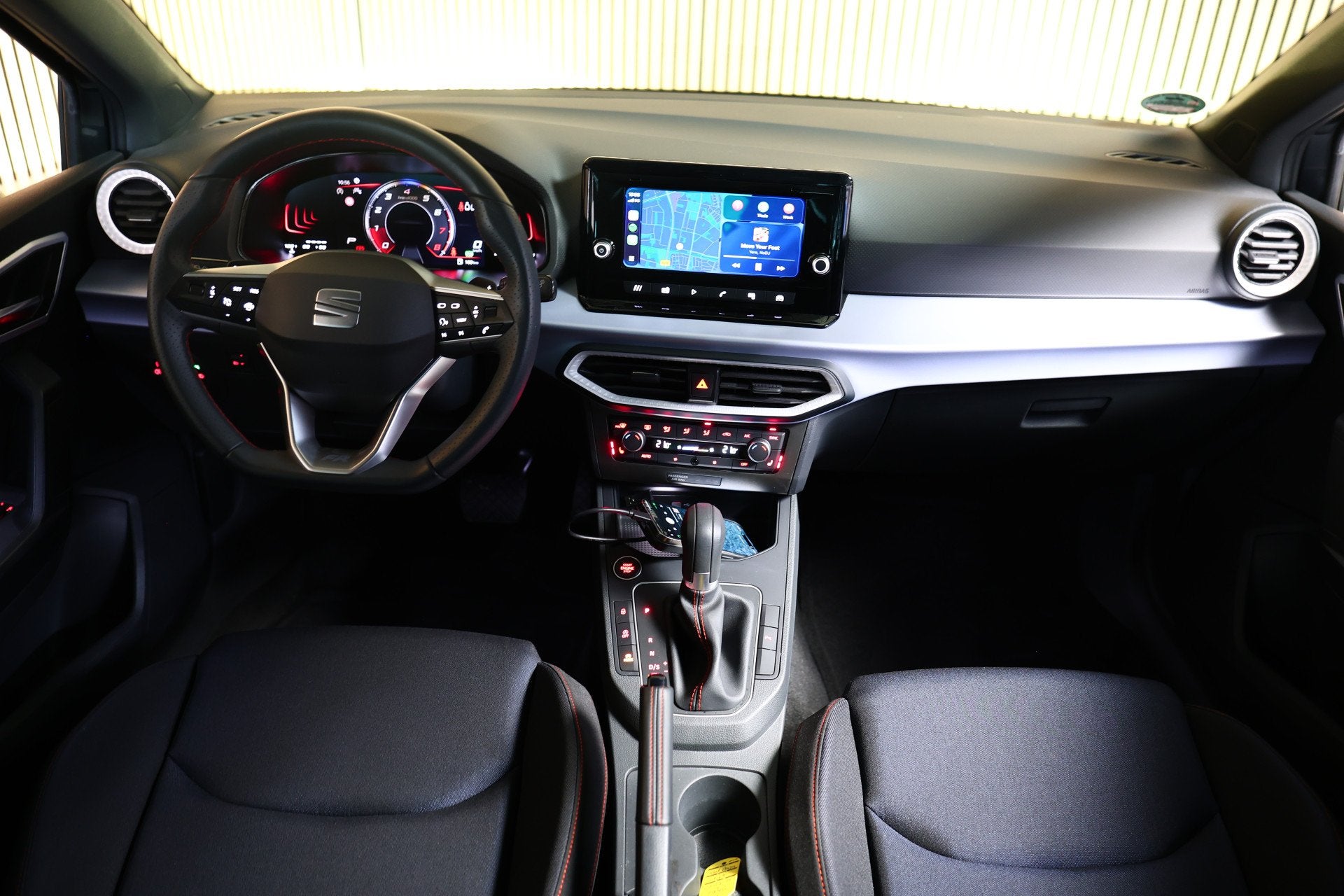 SEAT Ibiza 1.0 FR AUTOMAAT TSI VIRTUAL CARPLAY CLIMA STOELVW, Auto's, Seat, Stof, Gebruikt, Blauw, 116 pk