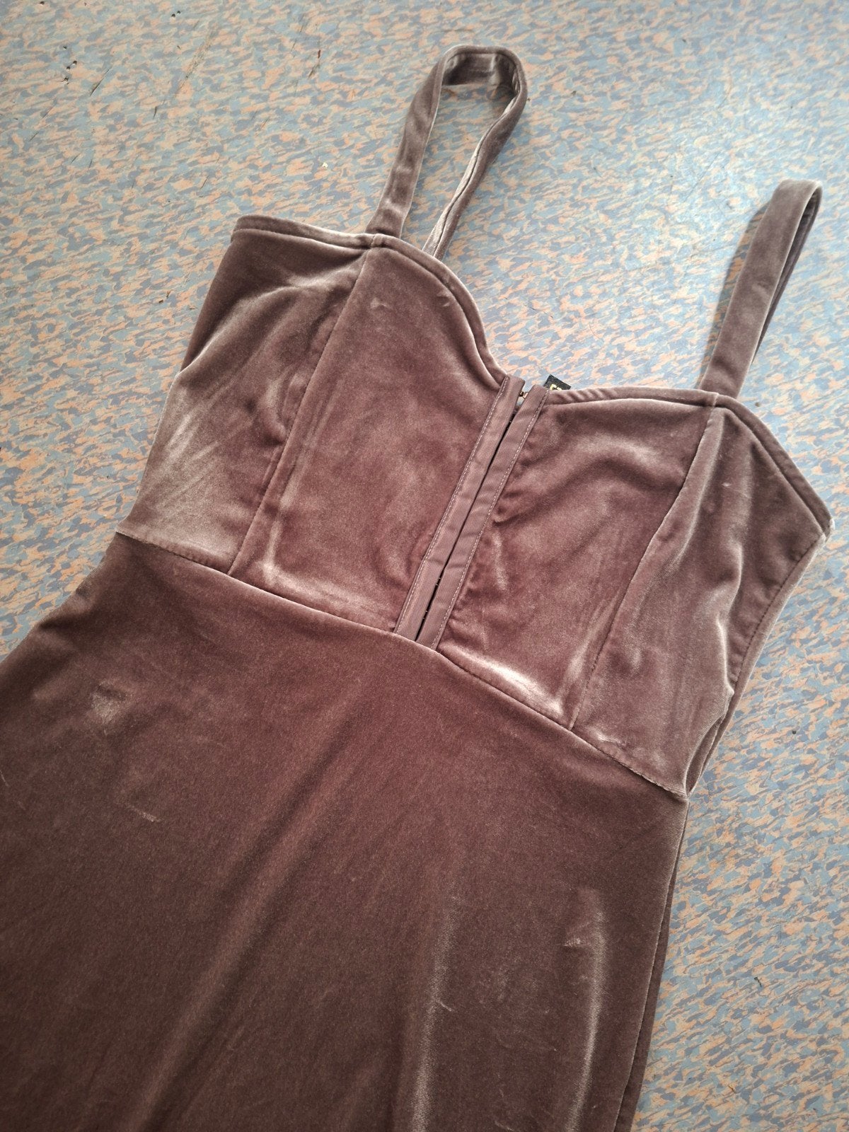 Mooie fluwelen jurk, maat S/XS, perfecte staat, Bruin, Ophalen of Verzenden, Zo goed als nieuw, Maat 36 (S)