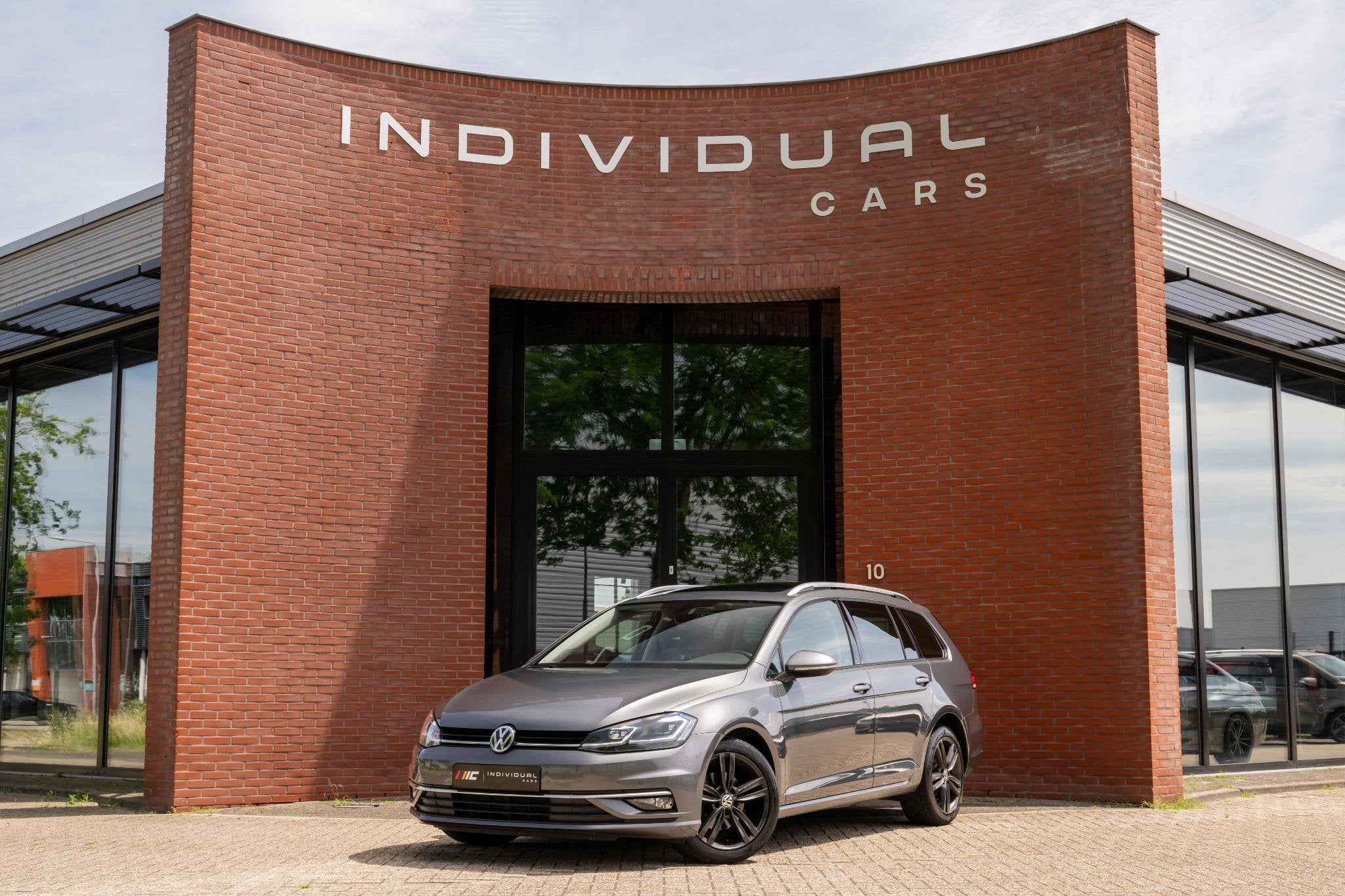 Volkswagen Golf Variant 1.5 TSI Highline ACC Pano Massage Or, 4 cilinders, Origineel Nederlands, Automatische klimaatregeling