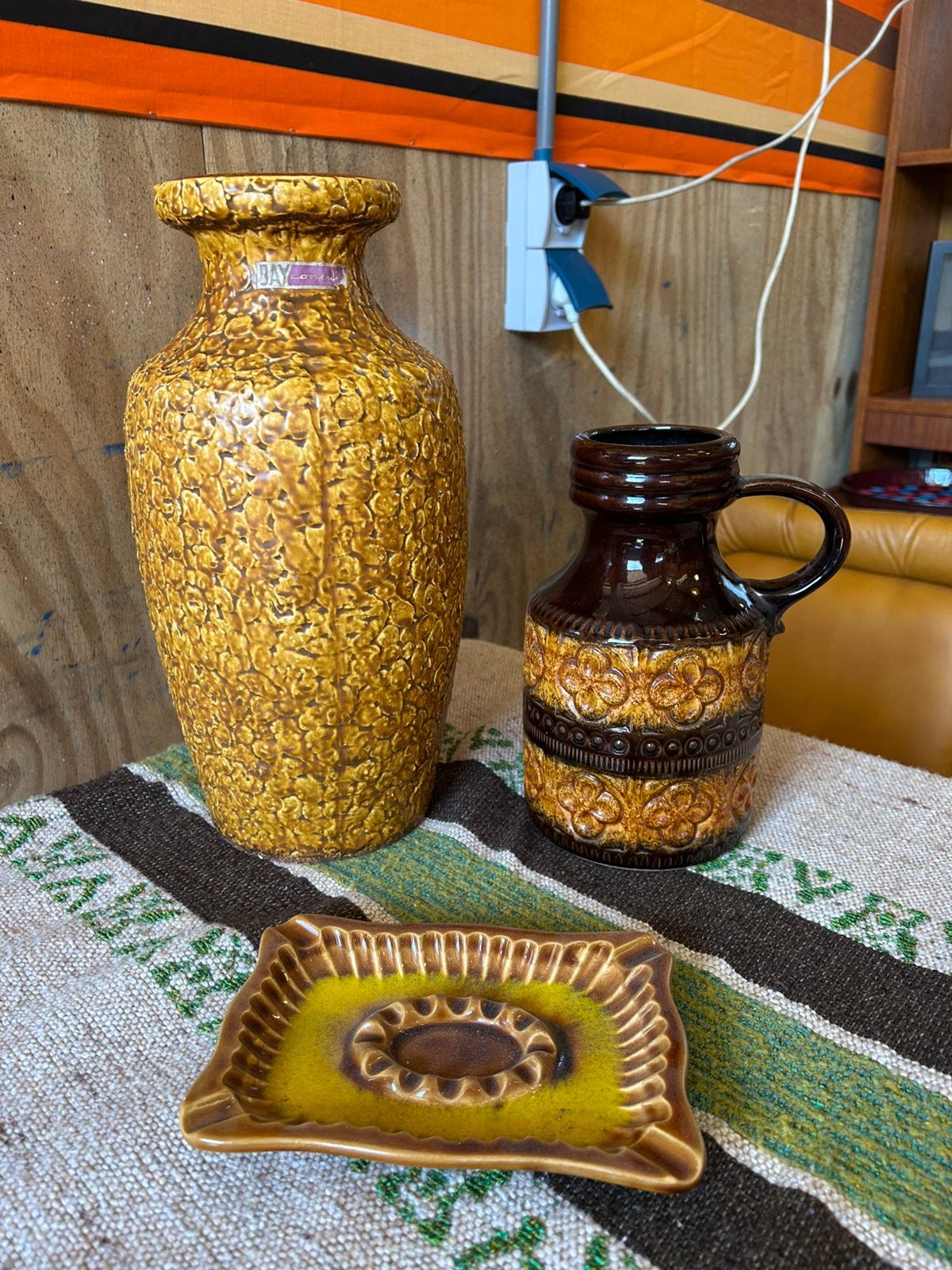 Mooie vintage jaren 70 okergele west germany vaas 568-35, Verzamelen, Retro, Ophalen of Verzenden, Huis en Inrichting