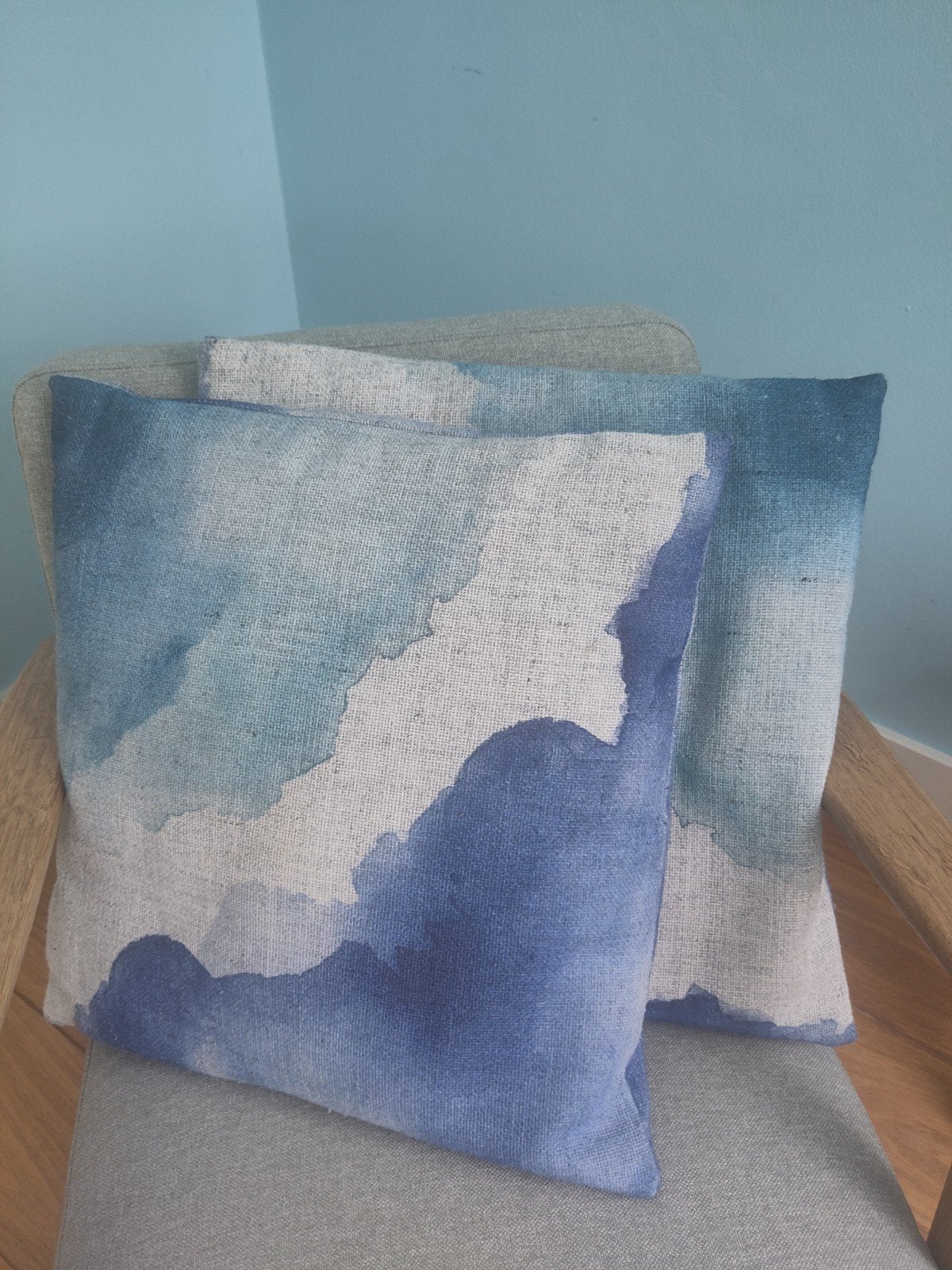 Set van 2 blauwe sierkussens met olieverf patroon, Overige merken, Blauw, Met print, Vierkant