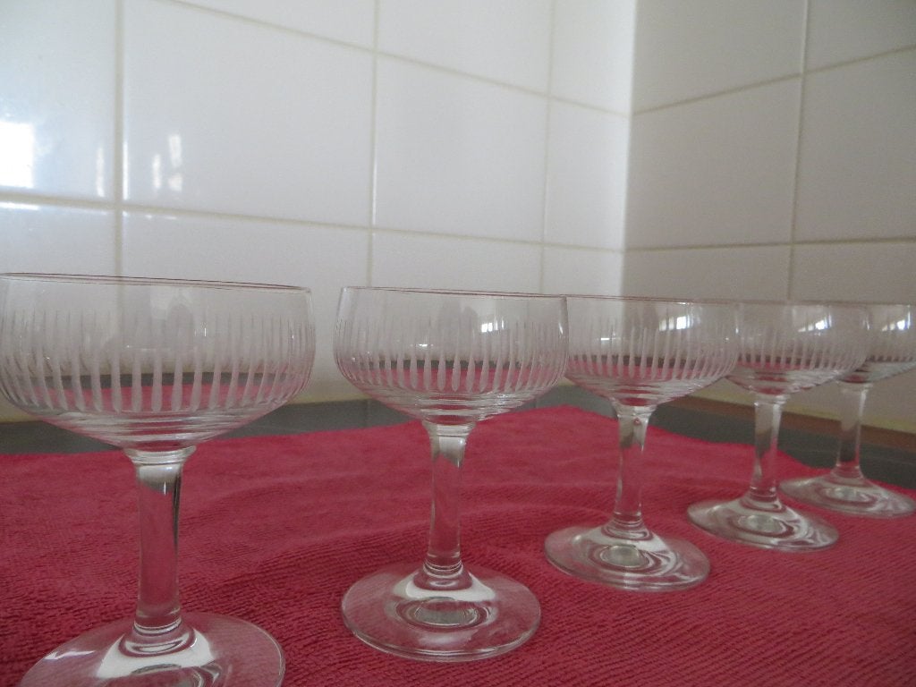 5 kristallen glazen, Ophalen