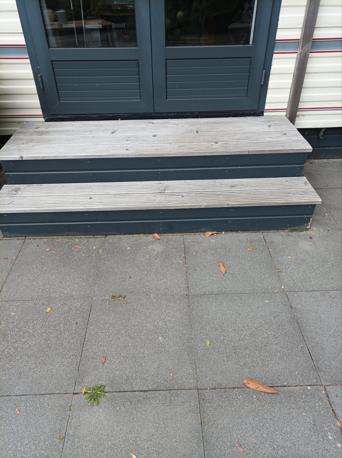 2 Houten trappen voor stacaravan of chalet, Ophalen