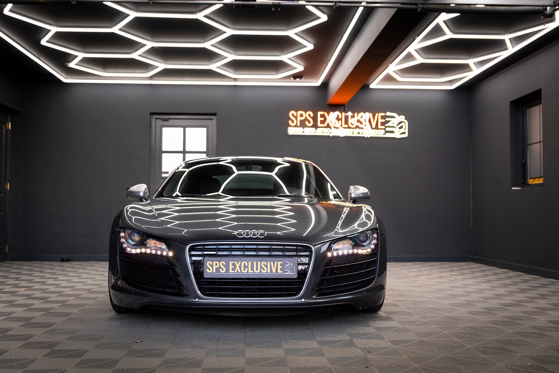 Audi R8 4.2 V8 FSI Carbon / JM Uitlaat / B&O / PDC / Gerevis, Auto's, Audi, Automaat, Gebruikt, Automatische klimaatregeling, Leder