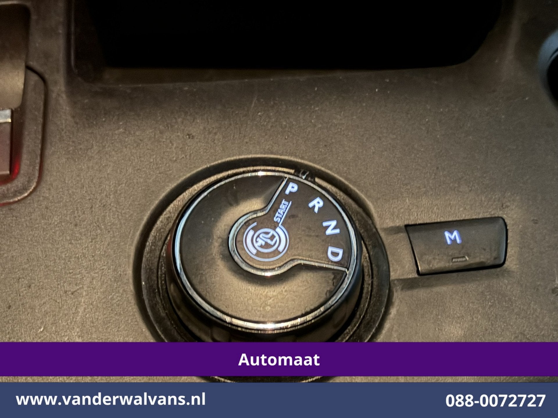 Citroën Berlingo 1.2 PureTech 130pk Automaat Benzine L1H1 E, Gebruikt, 1199 cc, Citroën, Wit