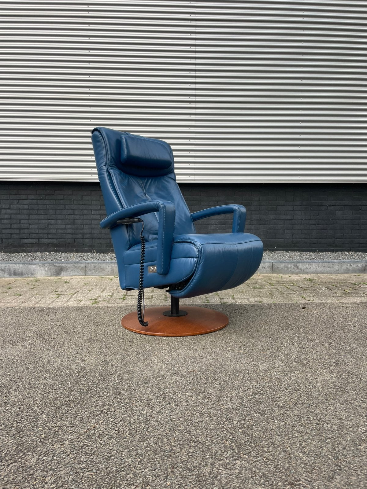 Prominent stockholm Large sta op stoel / relaxfauteuil blauw, Huis en Inrichting, Fauteuils, Ophalen, Minder dan 75 cm, 50 tot 75 cm