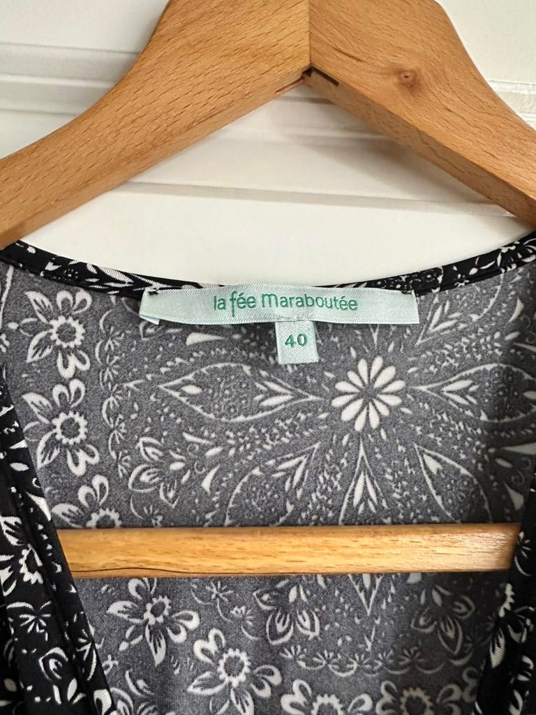 Korte jurk La Fée Maraboutée, Kleding | Dames, Jurken, Zo goed als nieuw, Maat 38/40 (M), Zwart, Boven de knie, Ophalen of Verzenden