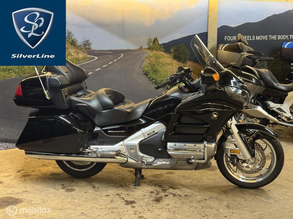 Honda GL 1800 Gold Wing Dual C-ABS Deluxe 40th Anniversary, Motoren, Motoren | Honda, Bedrijf, Meer dan 35 kW, Toermotor, ABS