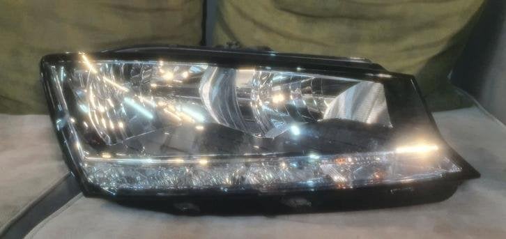 Koplamp H7/Led rechts Skoda Fabia 6V facelift bj 2018-2021, Niet ingevuld, Gebruikt, Niet ingevuld, Ophalen of Verzenden